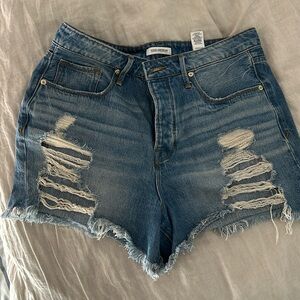 Festival chic!! Rock these Good Americans at ACL!